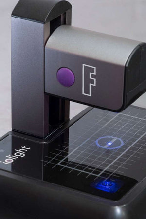 Portable Fluorescence Digital Microscope with WiFi, UK designed and made - ioLight